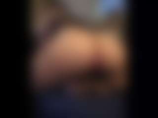 Honestlyfux's Live Sex Cam Show