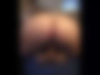 Honestlyfux's Live Sex Cam Show