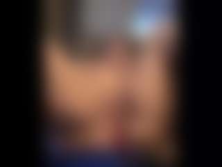 Honestlyfux's Live Sex Cam Show