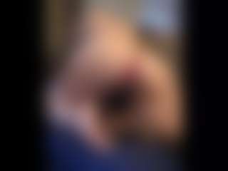 Honestlyfux's Live Sex Cam Show