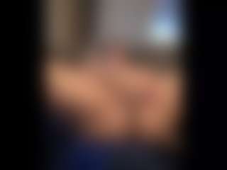 Honestlyfux's Live Sex Cam Show