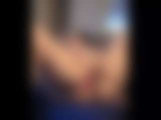 Honestlyfux's Live Sex Cam Show