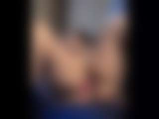Honestlyfux's Live Sex Cam Show