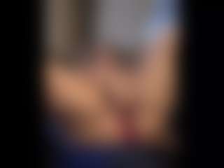 Honestlyfux's Live Sex Cam Show