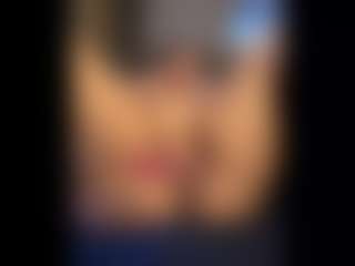 Honestlyfux's Live Sex Cam Show