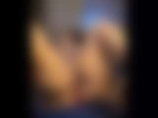 Honestlyfux's Live Sex Cam Show