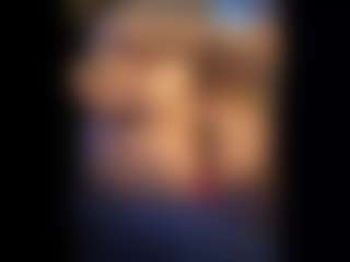 Honestlyfux's Live Sex Cam Show