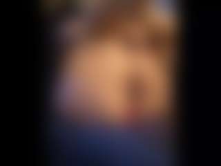 Honestlyfux's Live Sex Cam Show