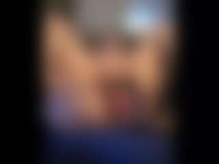 Honestlyfux's Live Sex Cam Show