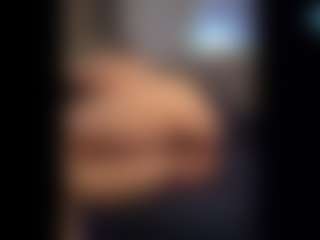Honestlyfux's Live Sex Cam Show