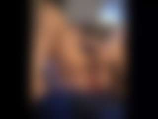 Honestlyfux's Live Sex Cam Show