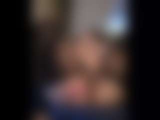 Honestlyfux's Live Sex Cam Show