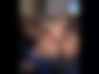 Honestlyfux's Live Sex Cam Show