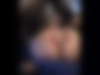 Honestlyfux's Live Sex Cam Show