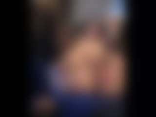 Honestlyfux's Live Sex Cam Show