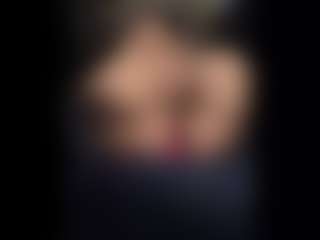 Honestlyfux's Live Sex Cam Show