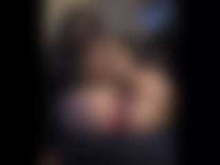 Honestlyfux's Live Sex Cam Show