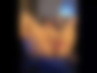 Honestlyfux's Live Sex Cam Show