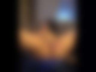 Honestlyfux's Live Sex Cam Show