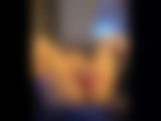 Honestlyfux's Live Sex Cam Show