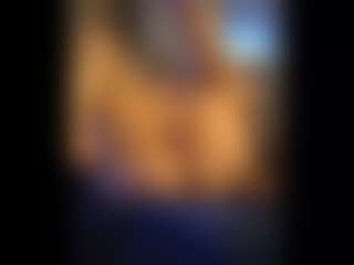 Honestlyfux's Live Sex Cam Show