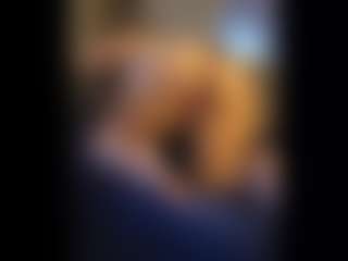Honestlyfux's Live Sex Cam Show
