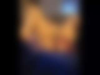 Honestlyfux's Live Sex Cam Show