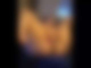 Honestlyfux's Live Sex Cam Show