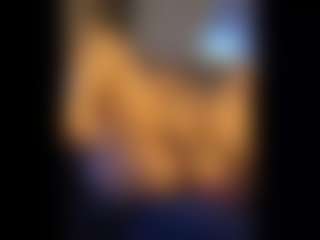 Honestlyfux's Live Sex Cam Show