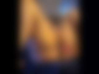 Honestlyfux's Live Sex Cam Show