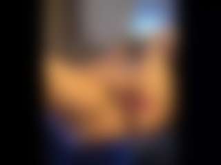Honestlyfux's Live Sex Cam Show
