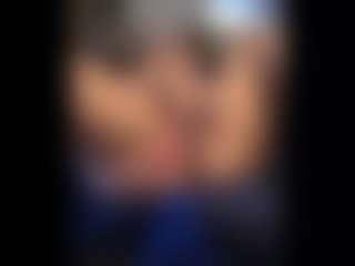 Honestlyfux's Live Sex Cam Show