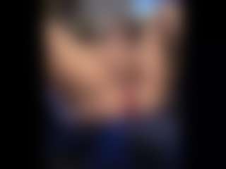 Honestlyfux's Live Sex Cam Show