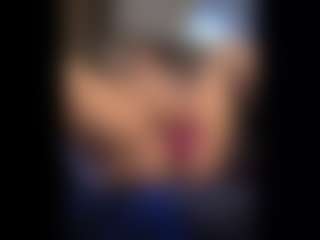Honestlyfux's Live Sex Cam Show
