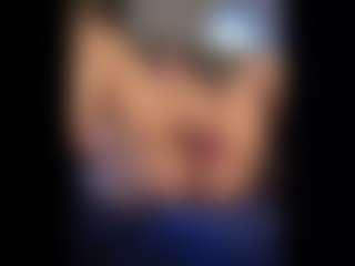 Honestlyfux's Live Sex Cam Show