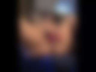 Honestlyfux's Live Sex Cam Show