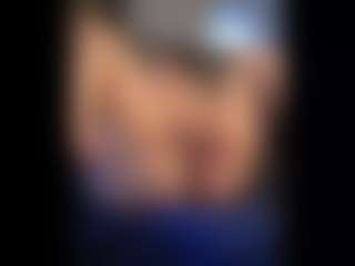 Honestlyfux's Live Sex Cam Show