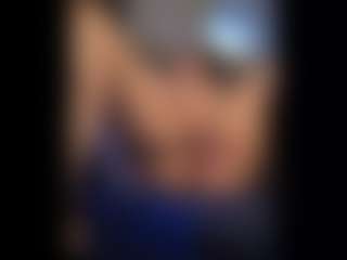 Honestlyfux's Live Sex Cam Show