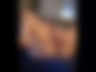 Honestlyfux's Live Sex Cam Show