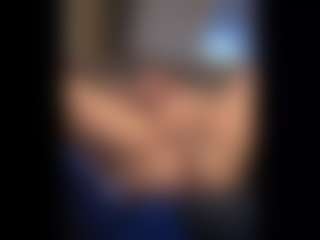 Honestlyfux's Live Sex Cam Show