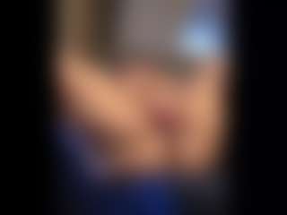 Honestlyfux's Live Sex Cam Show