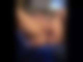 Honestlyfux's Live Sex Cam Show