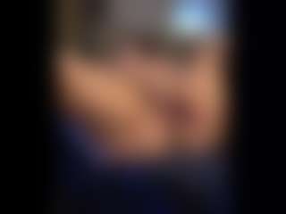Honestlyfux's Live Sex Cam Show