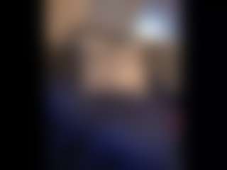 Honestlyfux's Live Sex Cam Show
