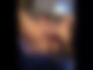 Honestlyfux's Live Sex Cam Show
