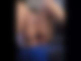 Honestlyfux's Live Sex Cam Show