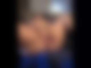 Honestlyfux's Live Sex Cam Show