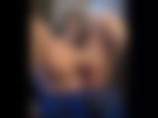 Honestlyfux's Live Sex Cam Show