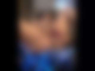 Honestlyfux's Live Sex Cam Show