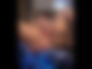 Honestlyfux's Live Sex Cam Show